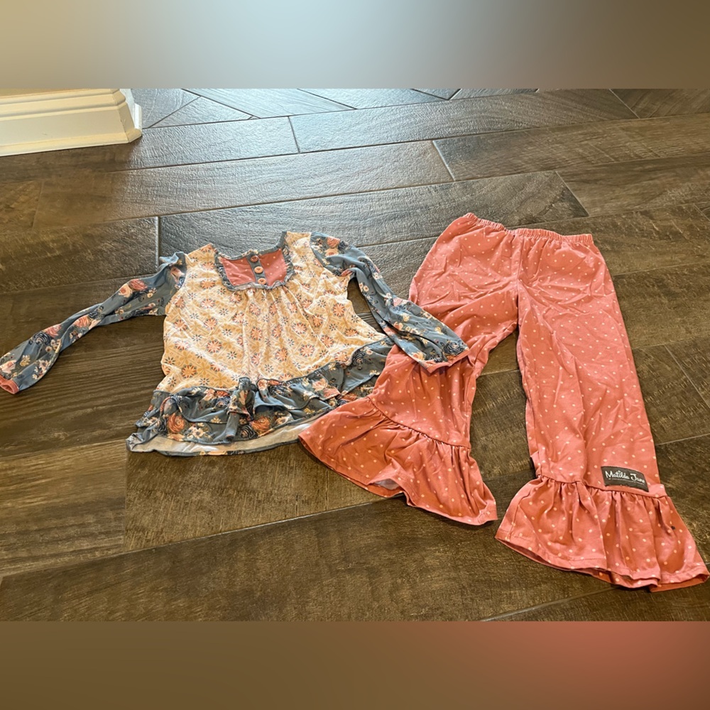 Matilda Jane pajamas! Floral and Polka Dot size 8 Set